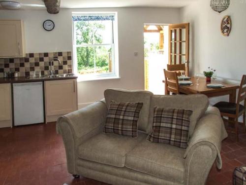 Cotswold View - main image
