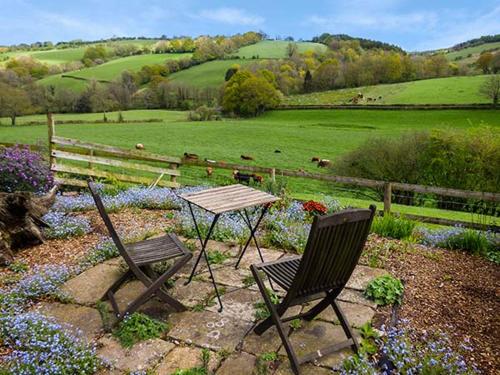 Glebe Farm Cottage - image 3