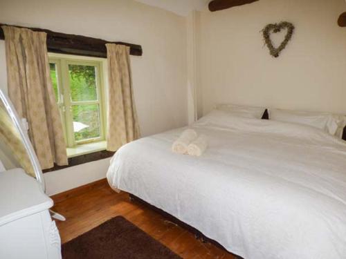 Ploony Cottage - image 7