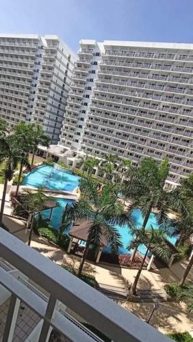 536 shell residences staycation photo