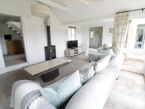 Pebworth Cottage - main image