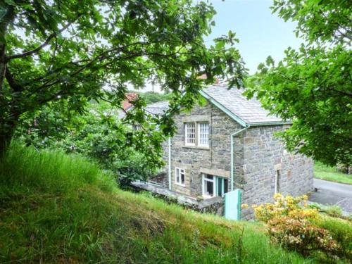 3 Glanrafon - image 12
