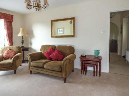 Kemps Eye Cottage - image 10