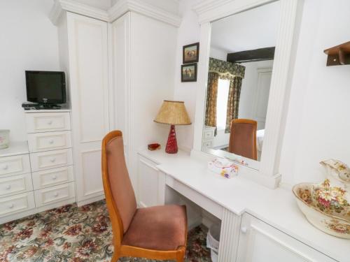 Sally's Cottage - image 12