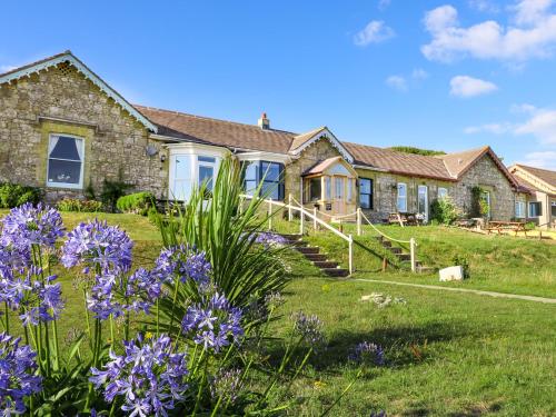 Needles Cottage - Totland