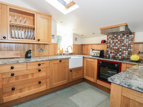 Old Sawmill Cottage - image 9