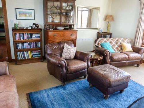 Coast House - image 13