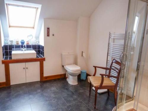 Coast House - image 7