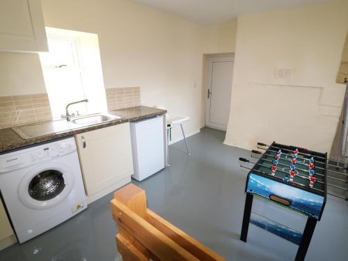 Cefn Isaf - main image