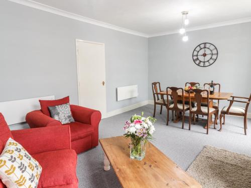K&S Apartment - image 7