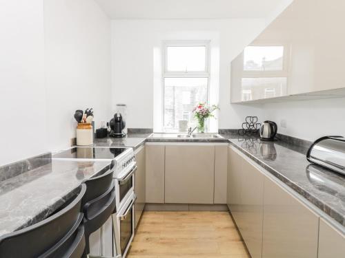 K&S Apartment - image 11