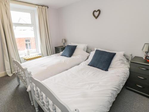 K&S Apartment - image 14