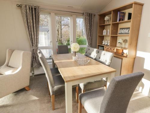 Woodstock Lodge in Wemyss Bay