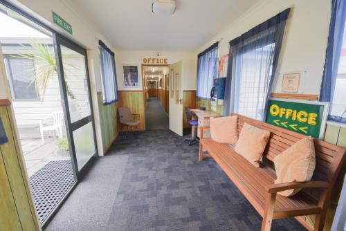 ทัศนียภาพภายนอกโรงแรม, Wilderness Backpackers in ฮาสท์