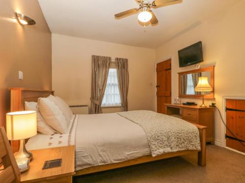 Ale Cottage - image 11