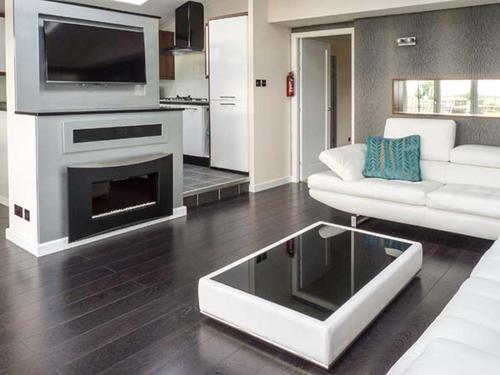 Westview Weston-super-Mare - image 8