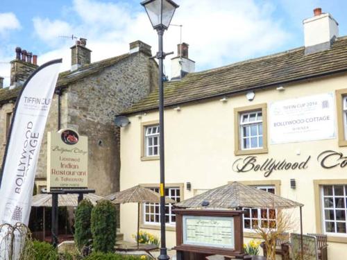 Squirrel Lodge Skipton - image 9