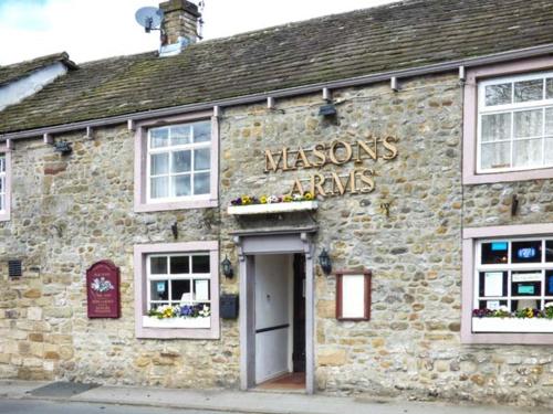 Squirrel Lodge Skipton - image 13