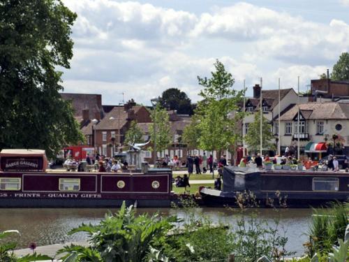 The Roost Stratford-upon-Avon - image 7