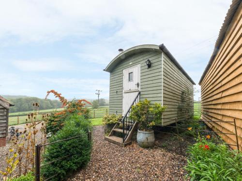 Shepherd's Hut Shrewsbury - image 10