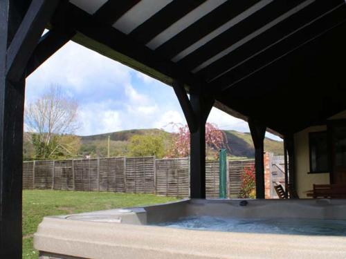 Brambles Cottage Malvern - image 11