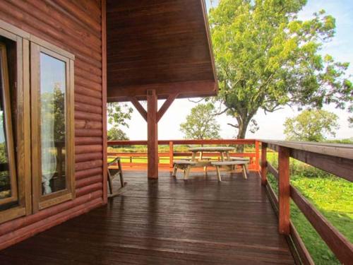 Lake View Lodge Shepton Mallet - main image
