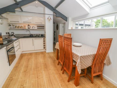 The Potting Shed Carnforth - image 3
