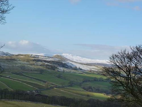 Old Hall Cottage Settle - image 10