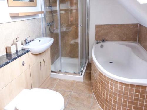 Grace Cottage Buckie - image 6