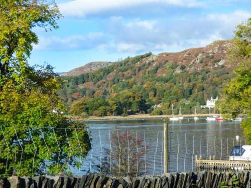 Loughrigg View Ambleside - image 4