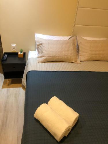 Standard Triple Room image 4