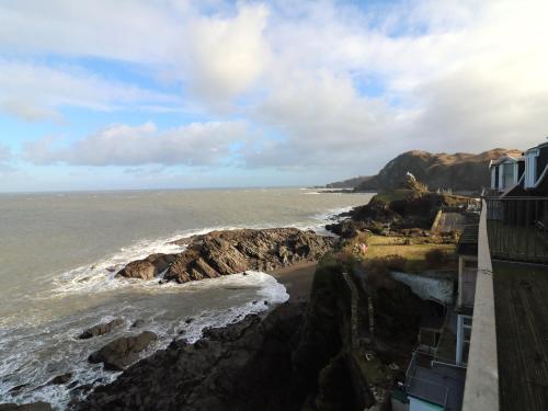10 Oceanside Ilfracombe - main image