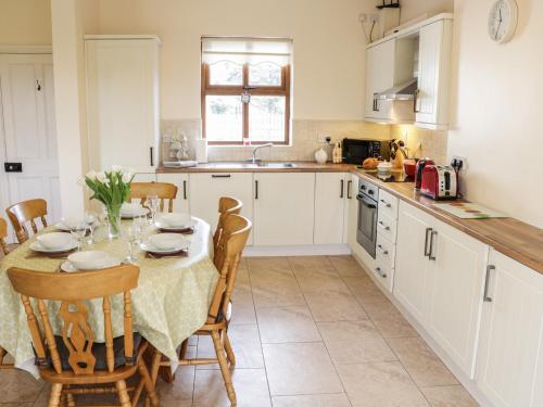 Cloonkee Cottage in Crossmolina