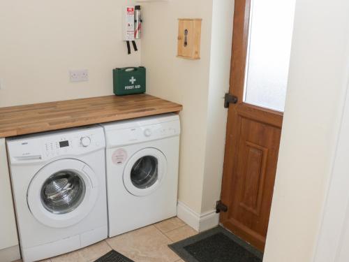 Cloonkee Cottage in Crossmolina