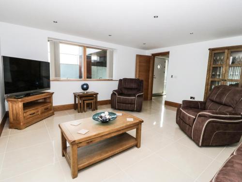 Beach House Apartment Tyn-y-Gongl - image 4