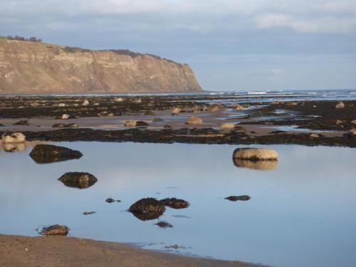 Smugglers Rock Cottage, Scarborough