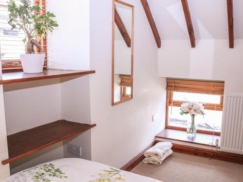 Shire Cottage at Top Butterley Farm Chesterfield - image 12