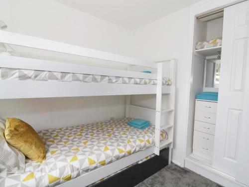 145 Sunbeach Chalet Great Yarmouth - image 11