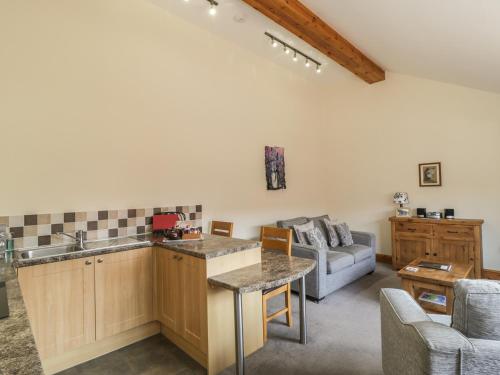 Kitchen Cottage Sutton under Whitestonecliffe - image 7