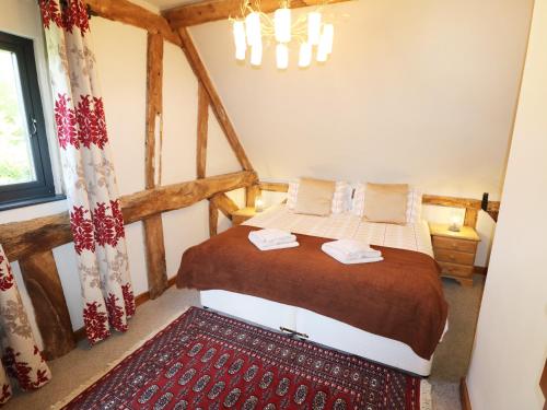 Little Duxmore Barn Ryde - image 12