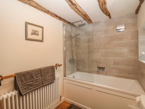 Dale View Farm in เอลตัน