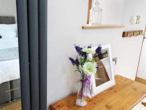 Sunnybrook Cottage Clitheroe - image 8