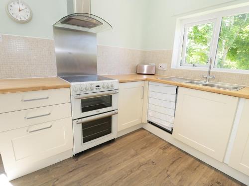 Buttercup Cottage Hexham - image 9