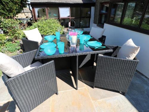 West End House in Thornton