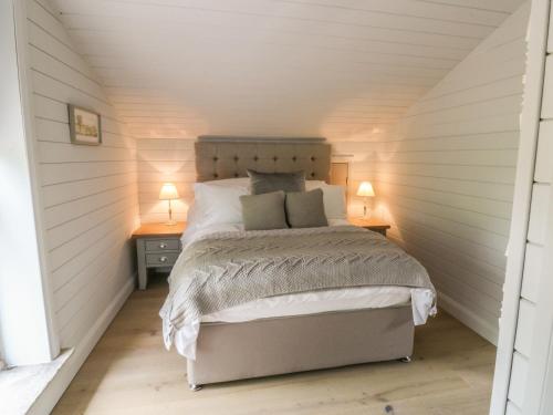 Deer Lodge Blackburn - image 3