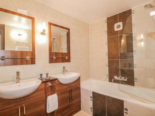 Apartment 8 Penrith - image 6
