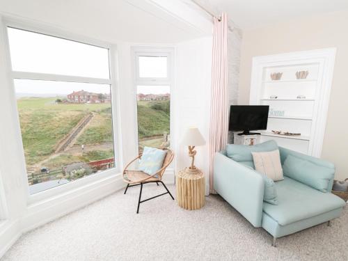 Larksbay View Redcar - image 2