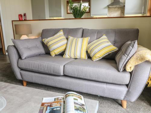 5 Faraway Fields Liskeard - image 2