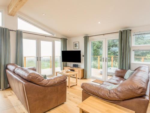 15 Faraway Fields Liskeard - image 6