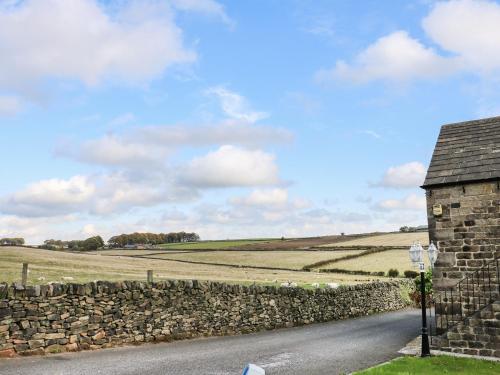 Riber View Barn Chesterfield - image 9